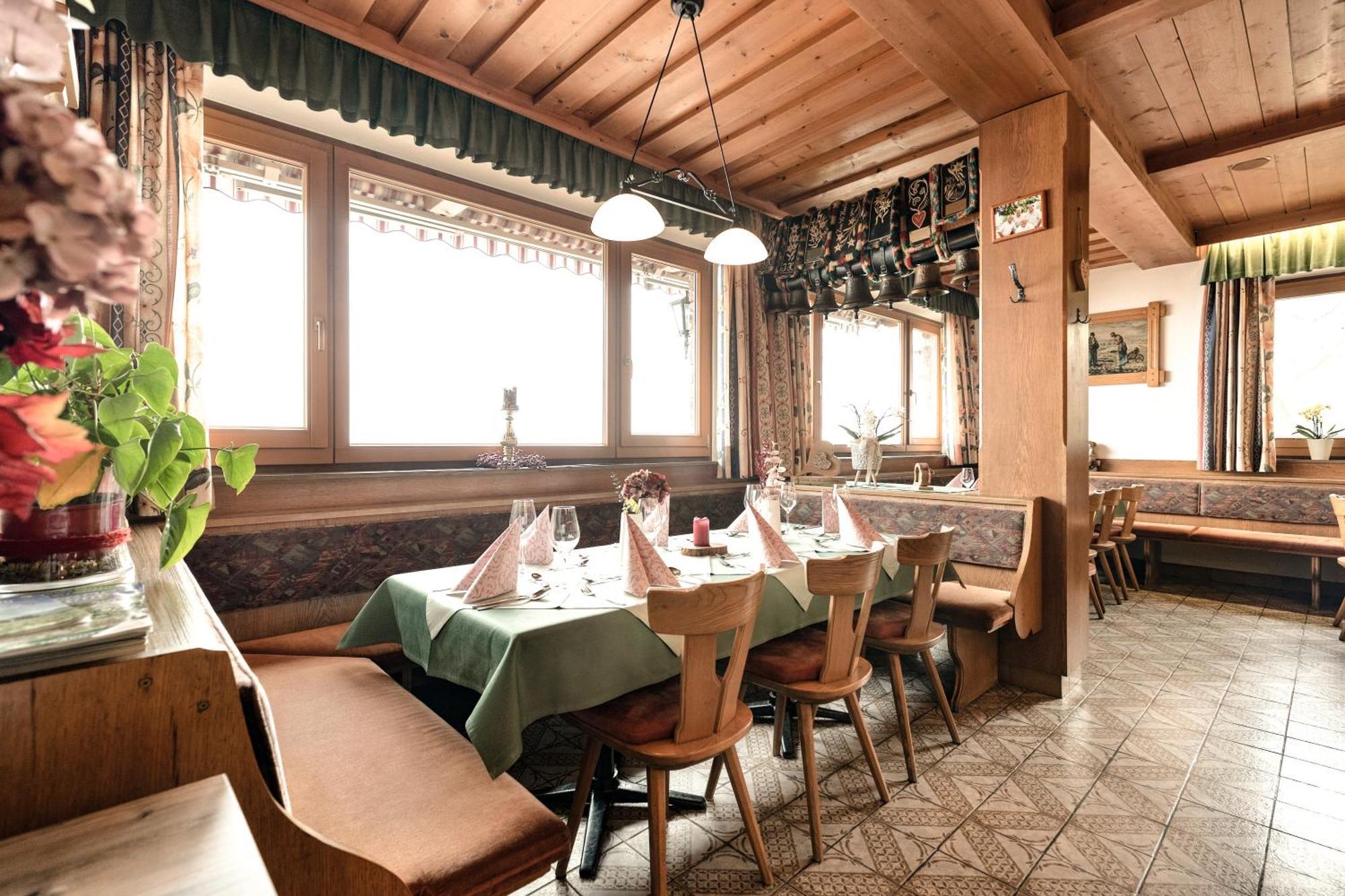 Berghof Gasthof 2*